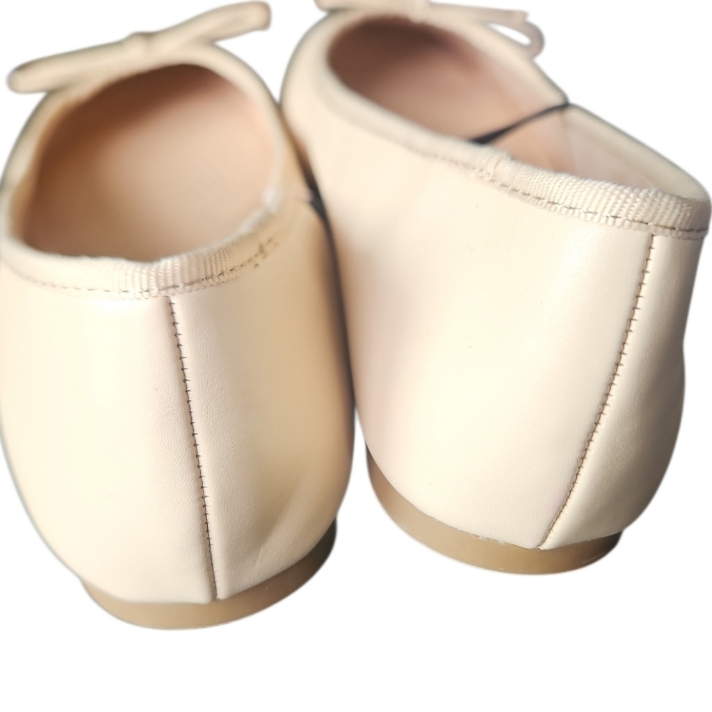 NEW! ANN TAYLOR LOFT Soft Cap Toe Ballet Flats 8.5. - Picture 4 of 7
